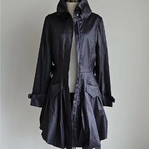Papillon Blanc Dark Gray Trench Coat
